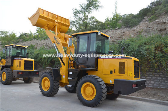 Máy kéo bánh xe Sinomtp Lg933 3000kg với đầu kéo bằng gỗ và xô đá